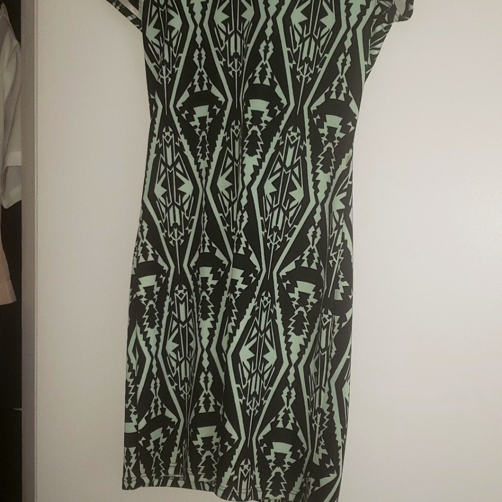 pattern dress - Picture 2 of 3